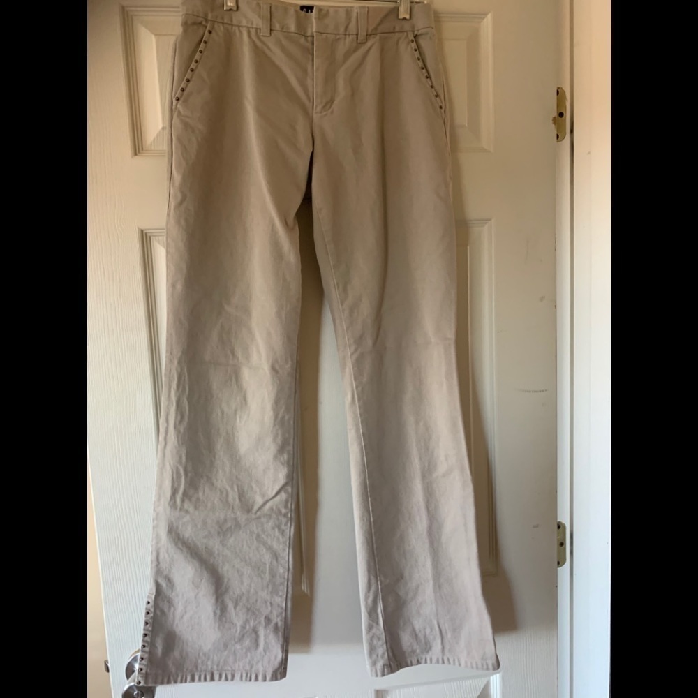 Gap khakis sz4